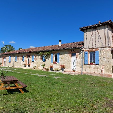 Les Gites De Laures Monblanc Exterior foto
